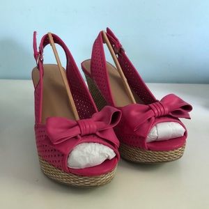 BRAND NEW Pink Wedges